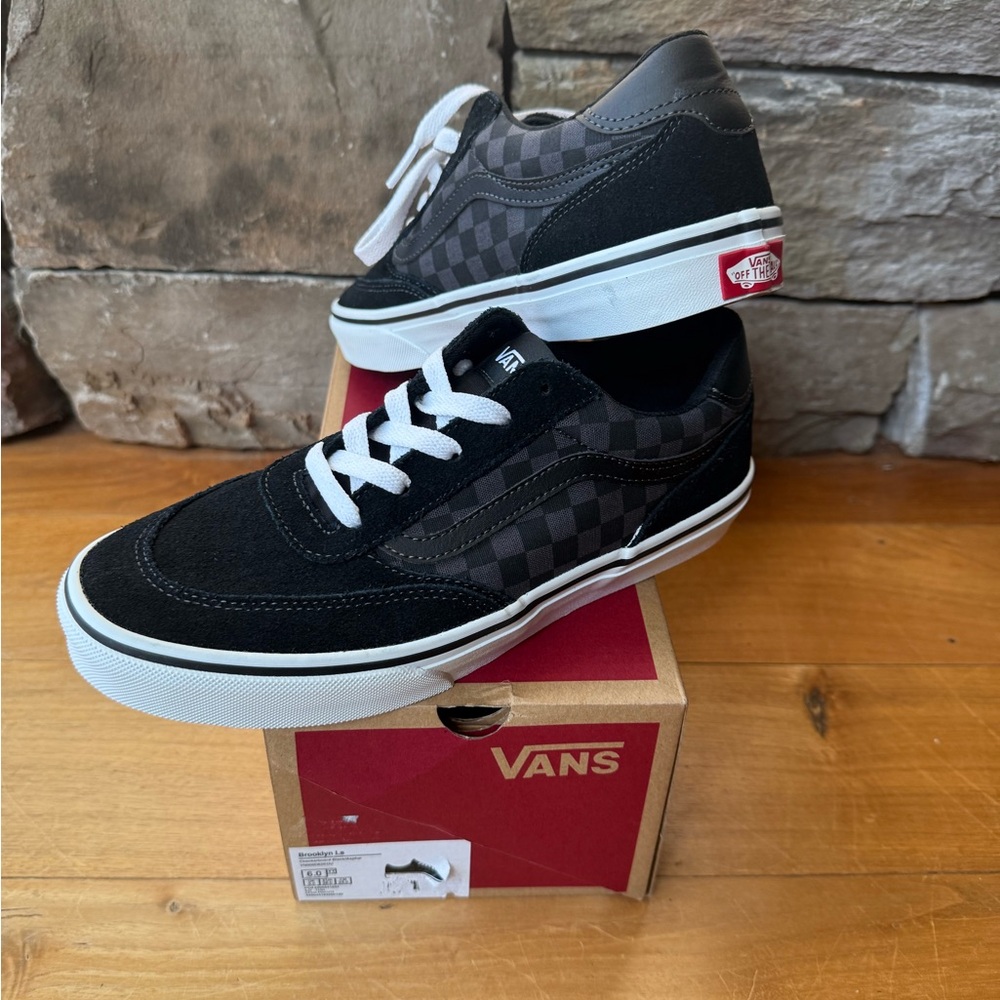 Nib/New Big Kids Vans Brooklyn Ls 6